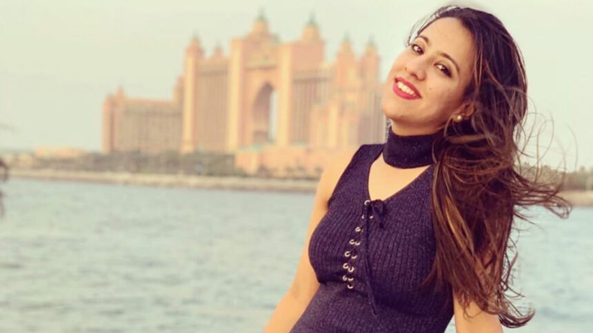 Honey Khatwani’s Wife